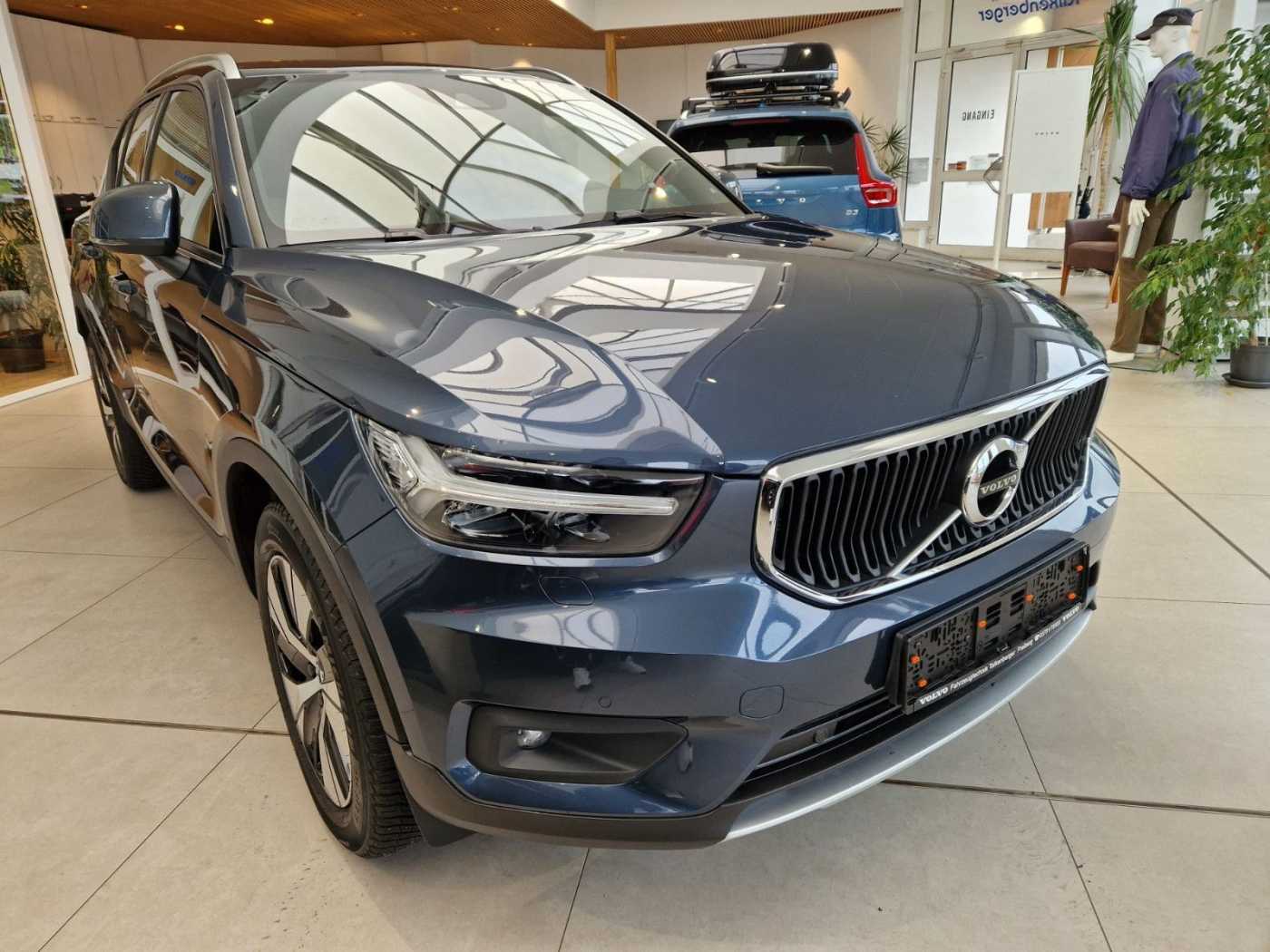 Volvo  XC40 Momentum Pro 2WD