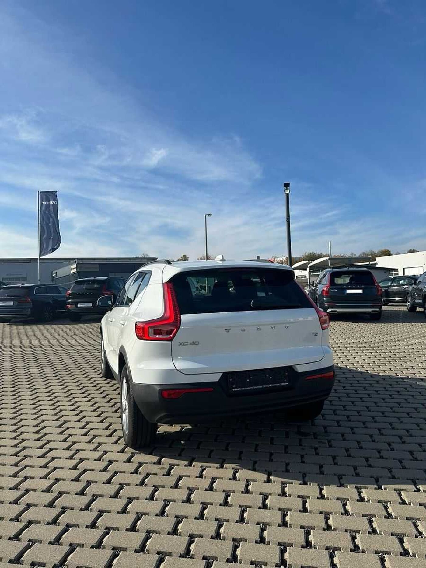 Volvo  XC40 Momentum Core 2WD