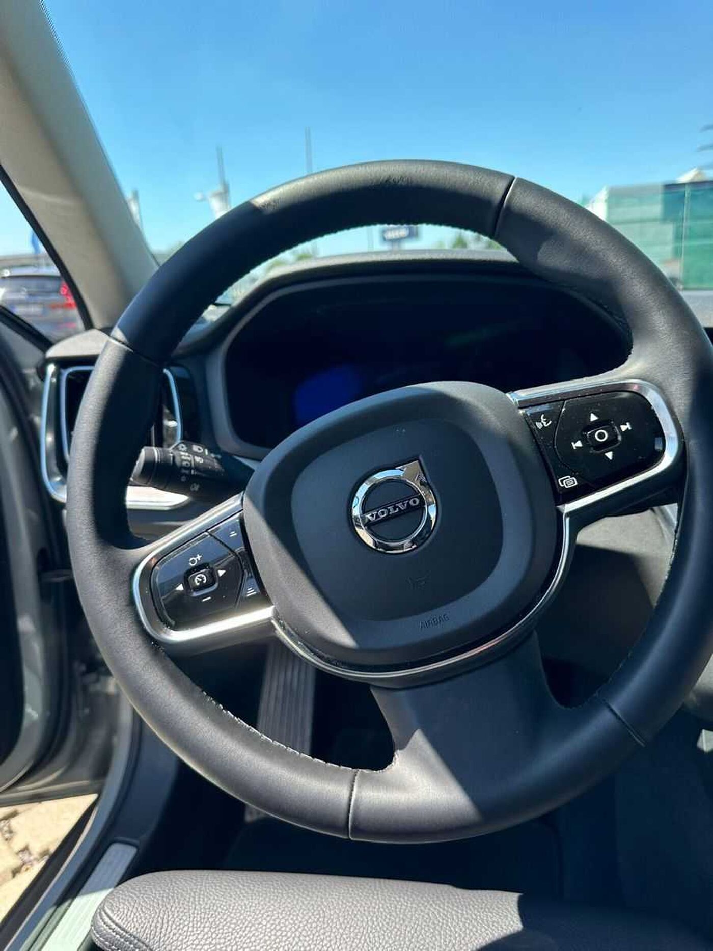 Volvo  Cross Country Plus AWD