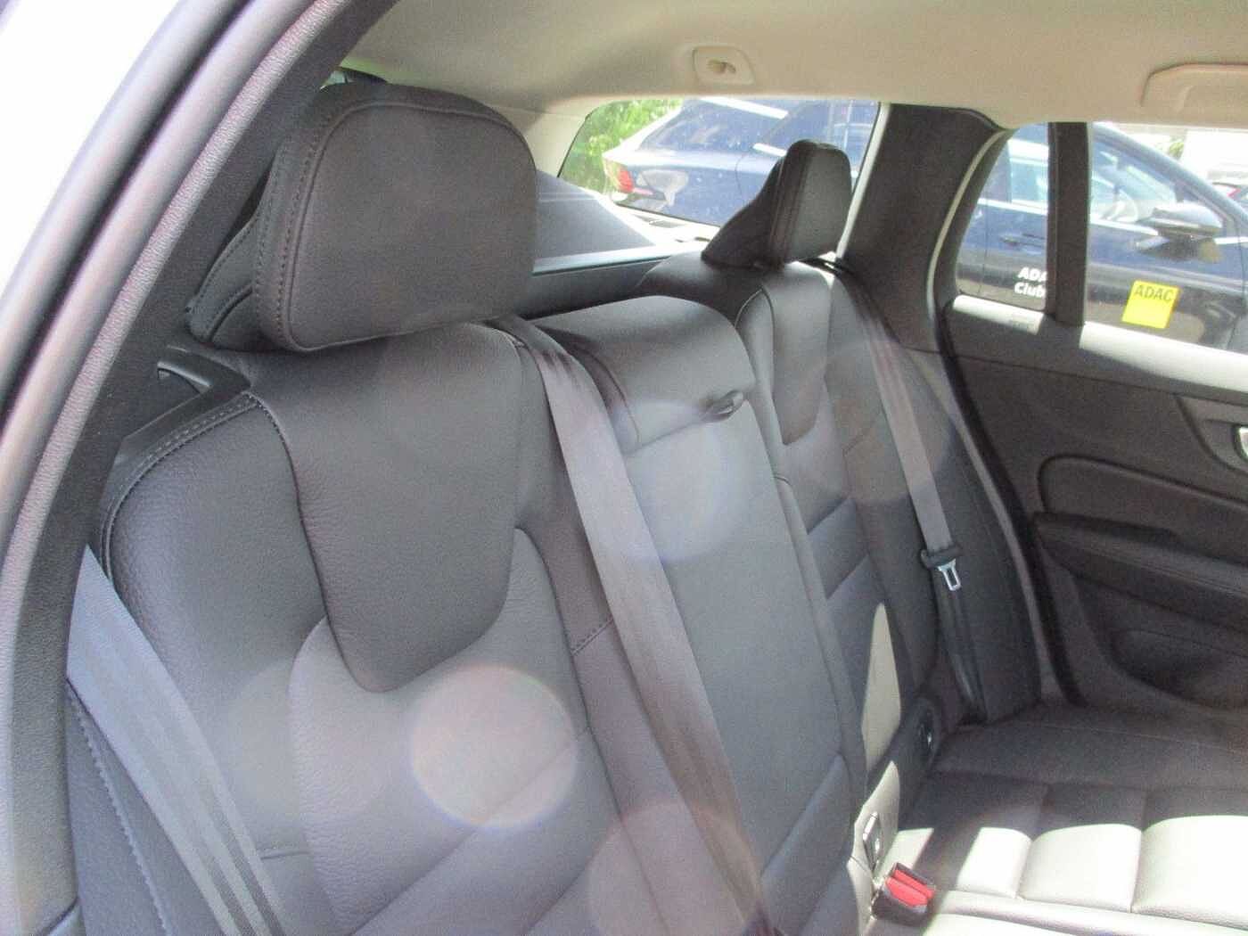 Volvo  Cross Country Plus AWD