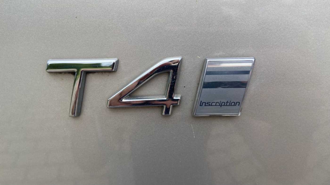 Volvo  Inscription 2WD