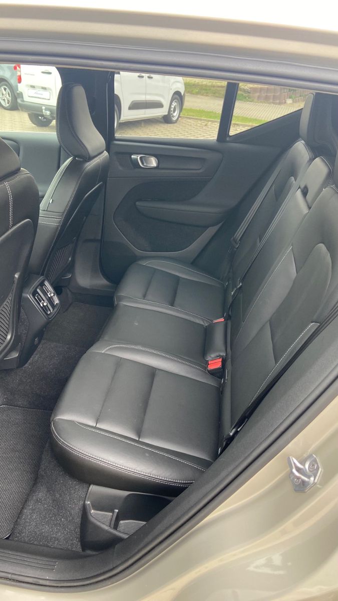 Volvo  Inscription 2WD