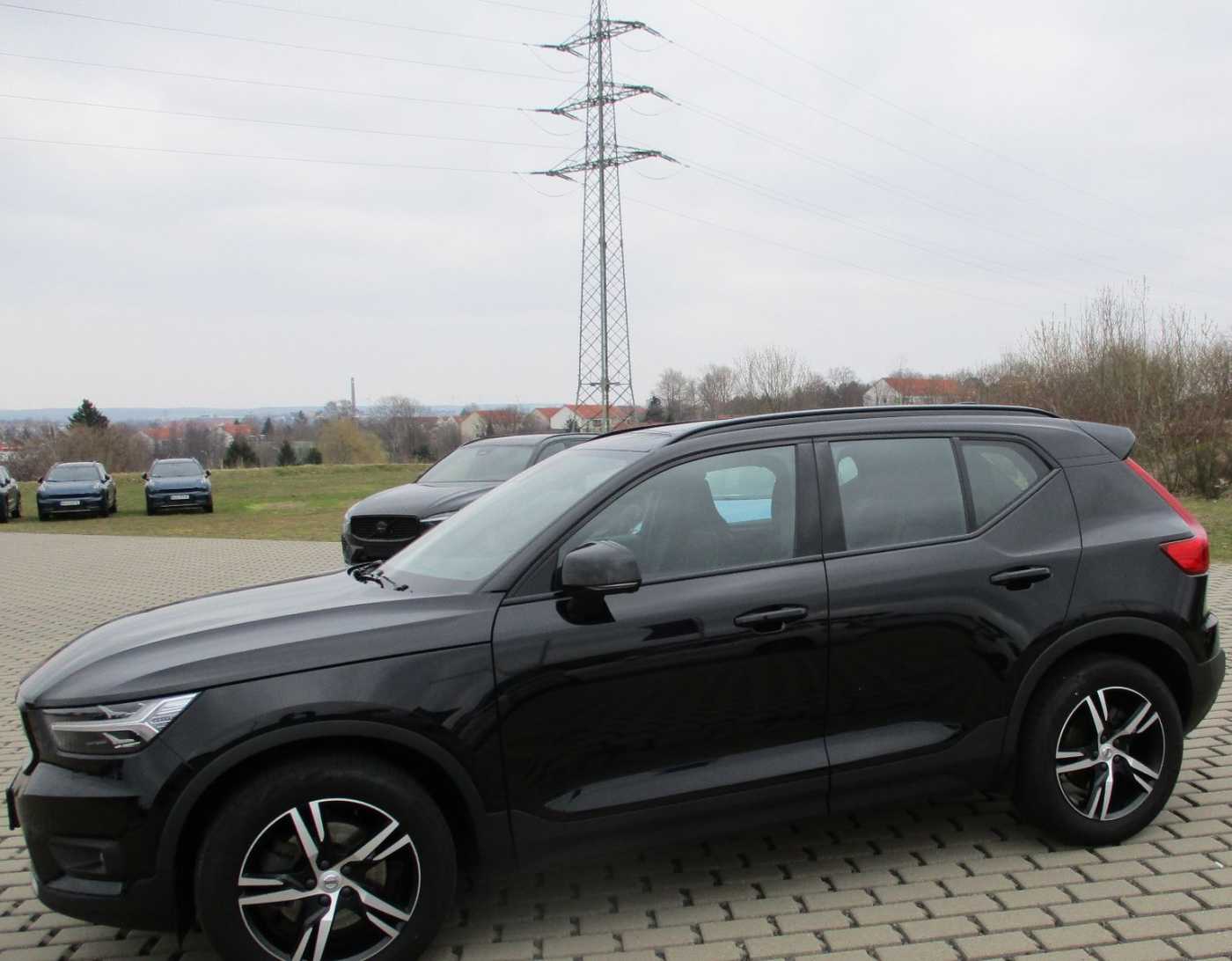 Volvo  XC40 R Design 2WD