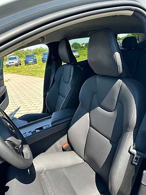 Volvo  Cross Country Plus AWD