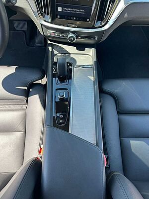 Volvo  Cross Country Plus AWD