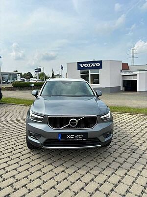 Volvo  XC40 Momentum 2WD