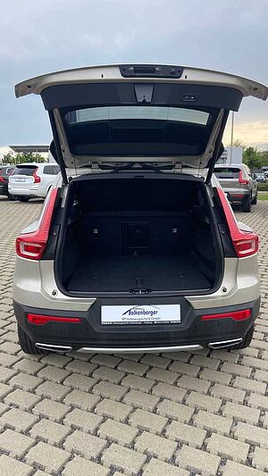 Volvo  Inscription 2WD