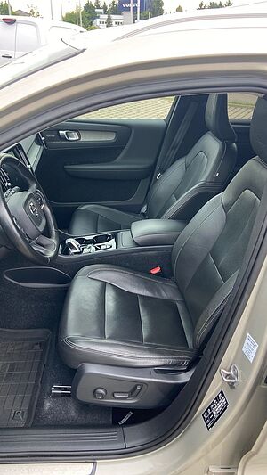 Volvo  Inscription 2WD