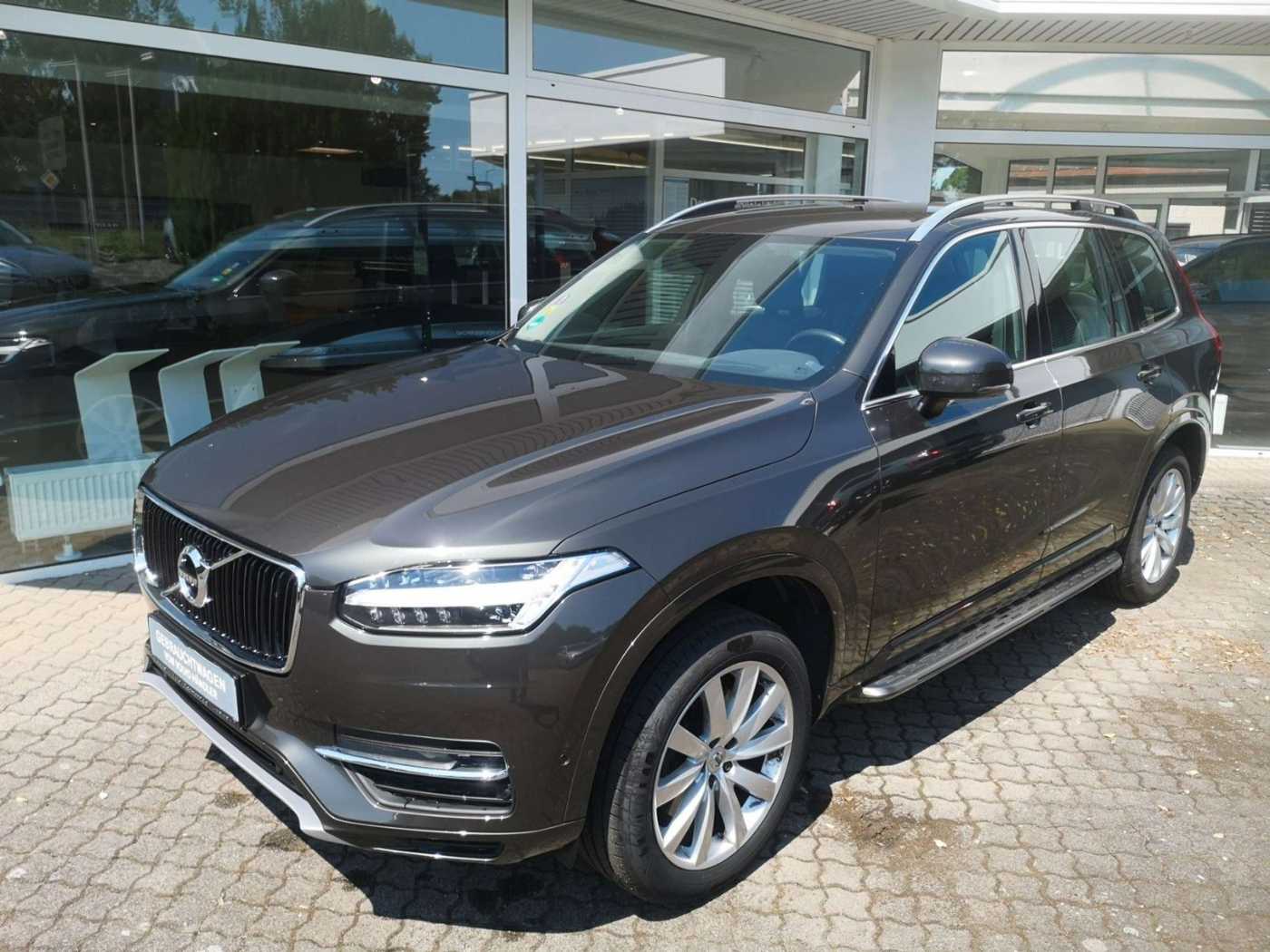 Volvo  Momentum AWD Standheizung