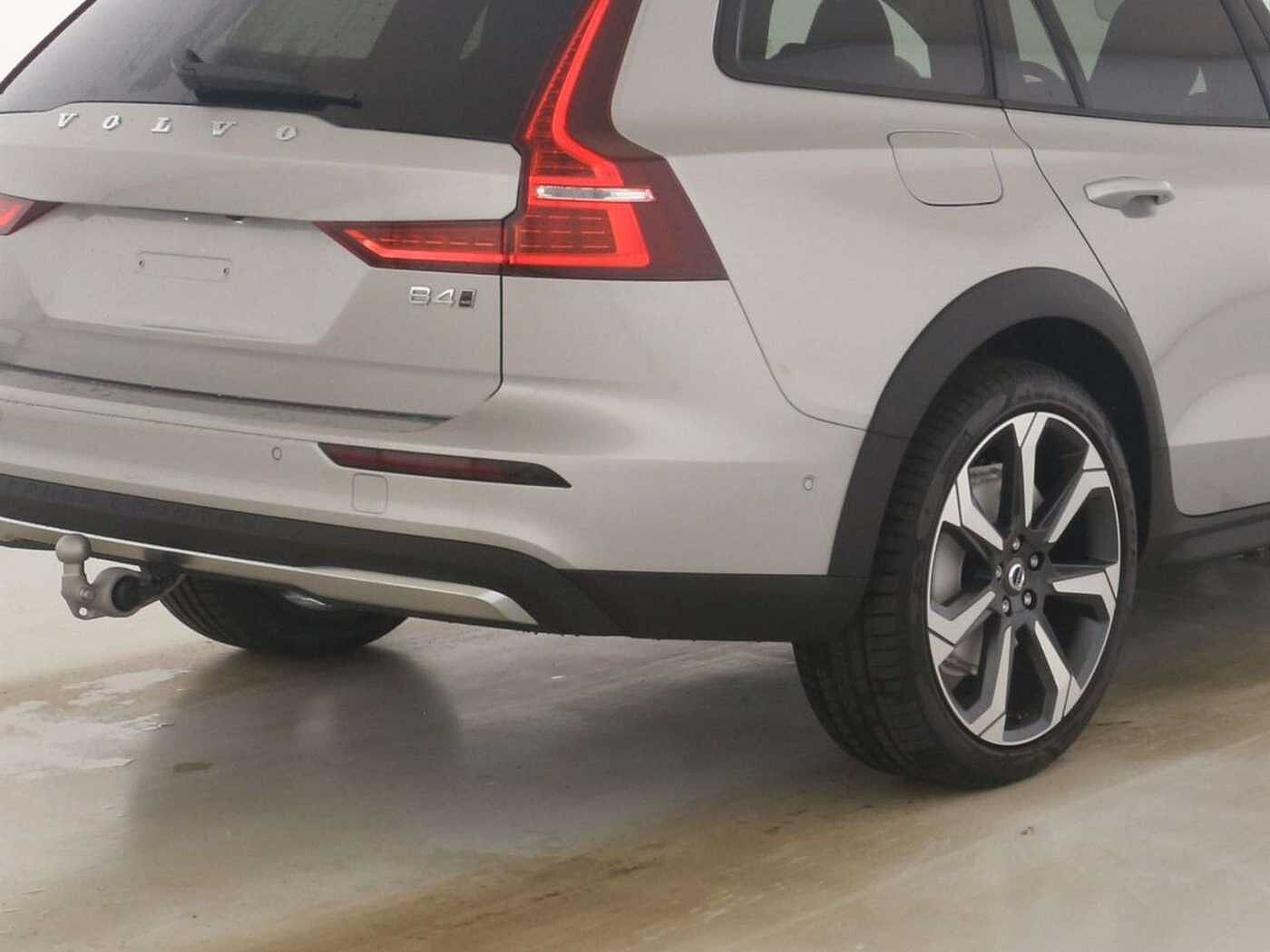 Volvo  Ultimate AWD Bowers Standh AHK