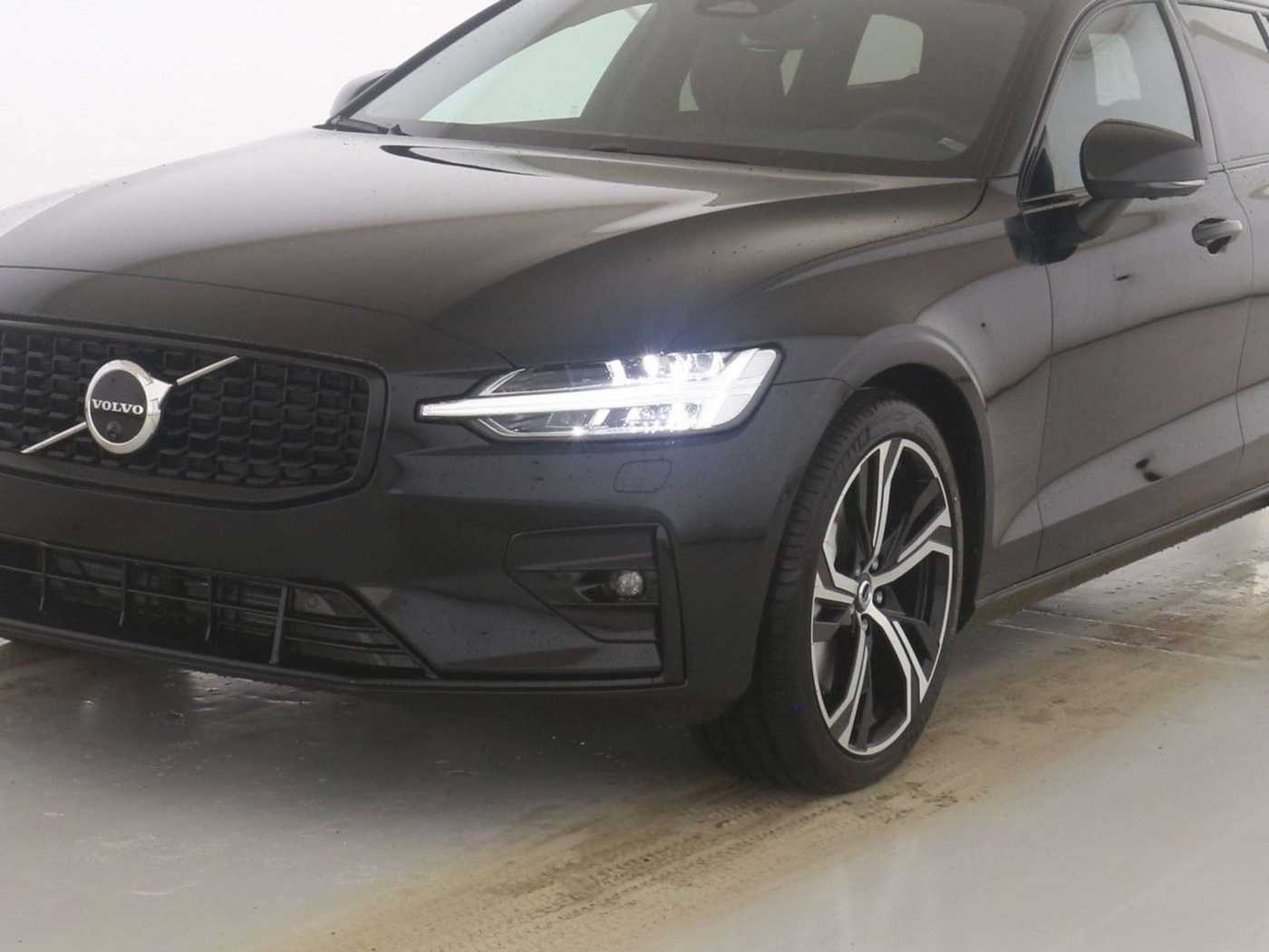 Volvo  Diesel*Plus Dark*Standh*BLIS*360°*Licht-P*