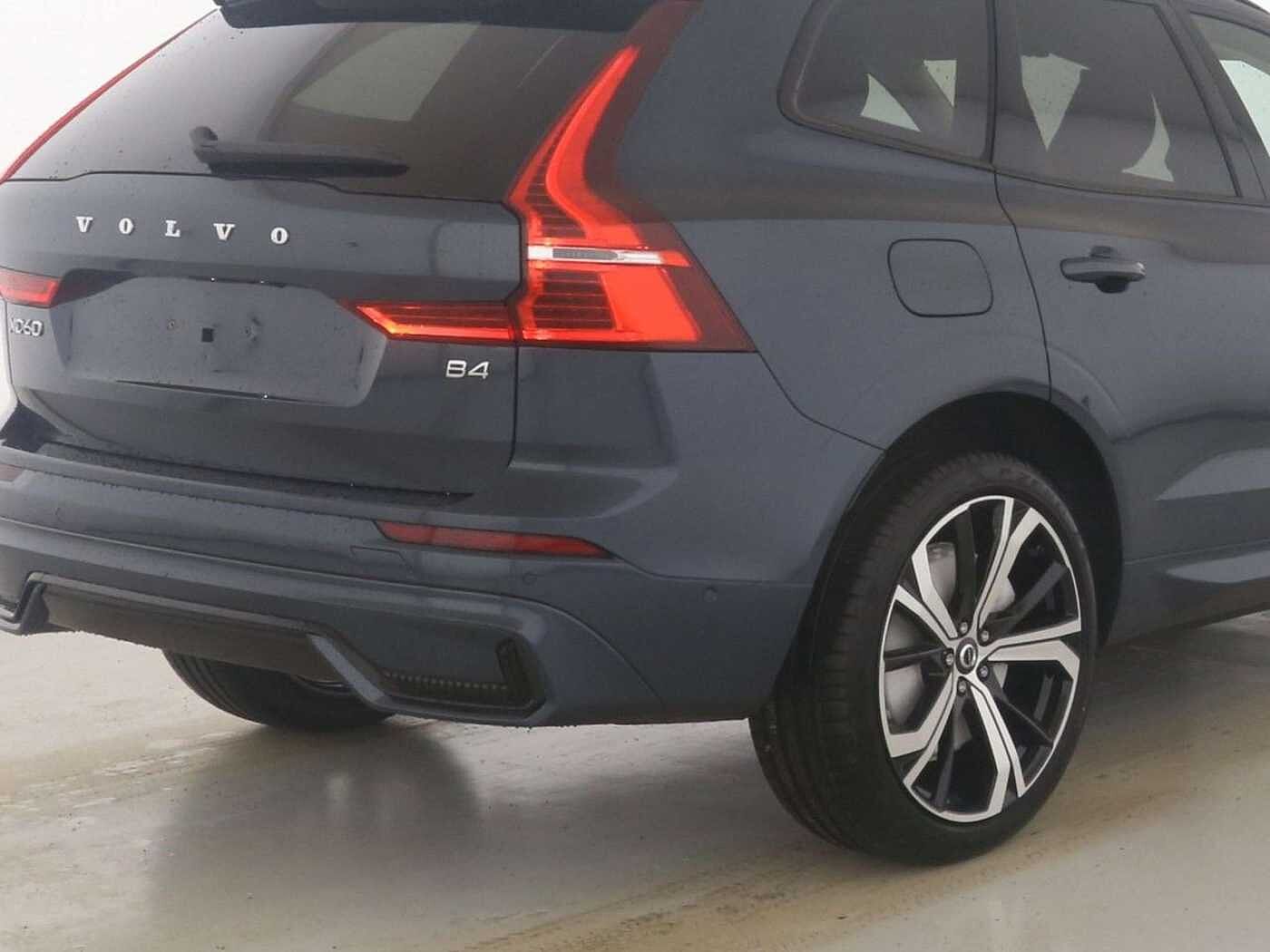 Volvo  Plus Dark*SD*Standh*21Zoll*360°Kamera*