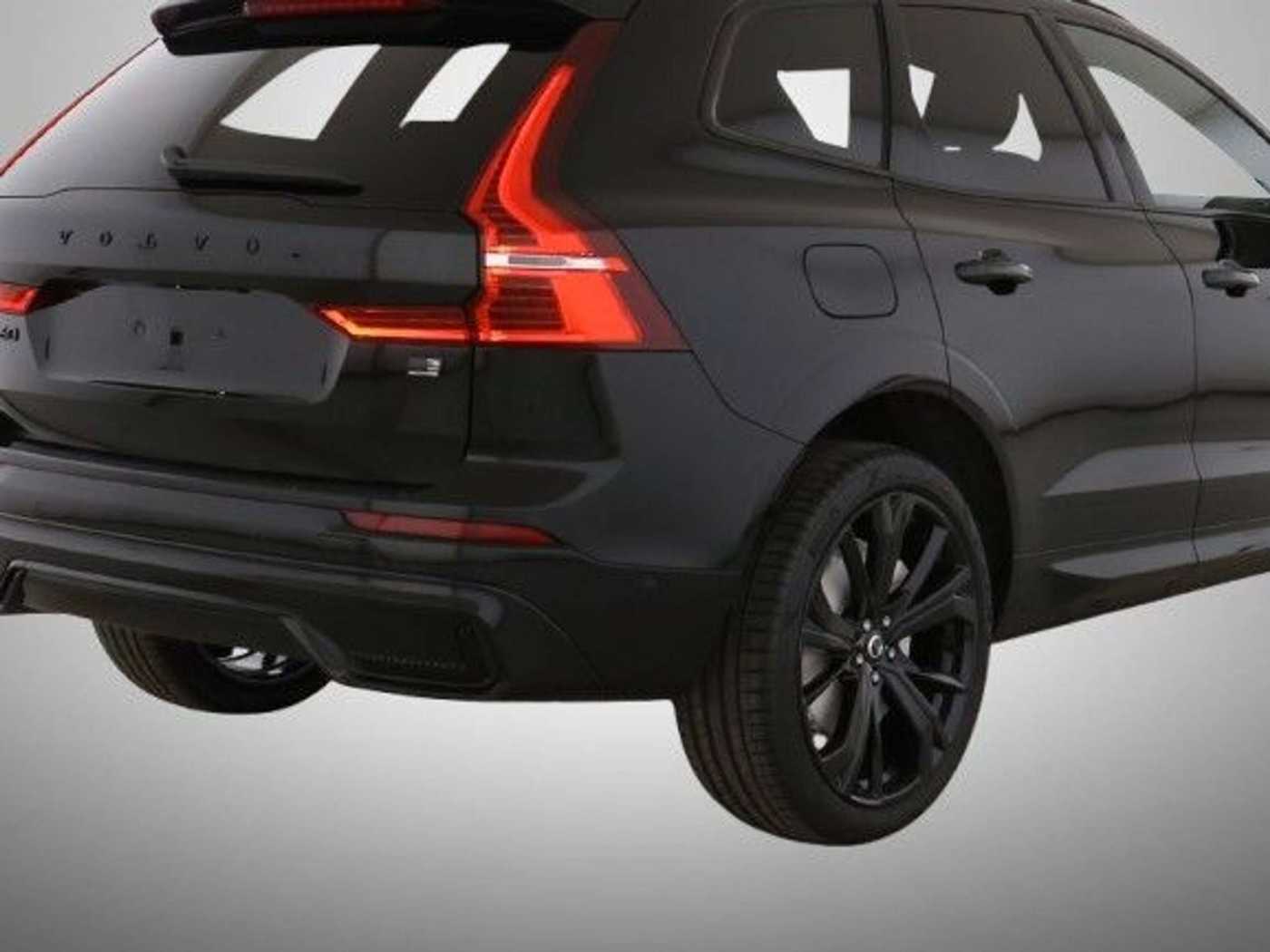 Volvo  Ultra Black Edition*Bowers*360Grad*HeadUp*S