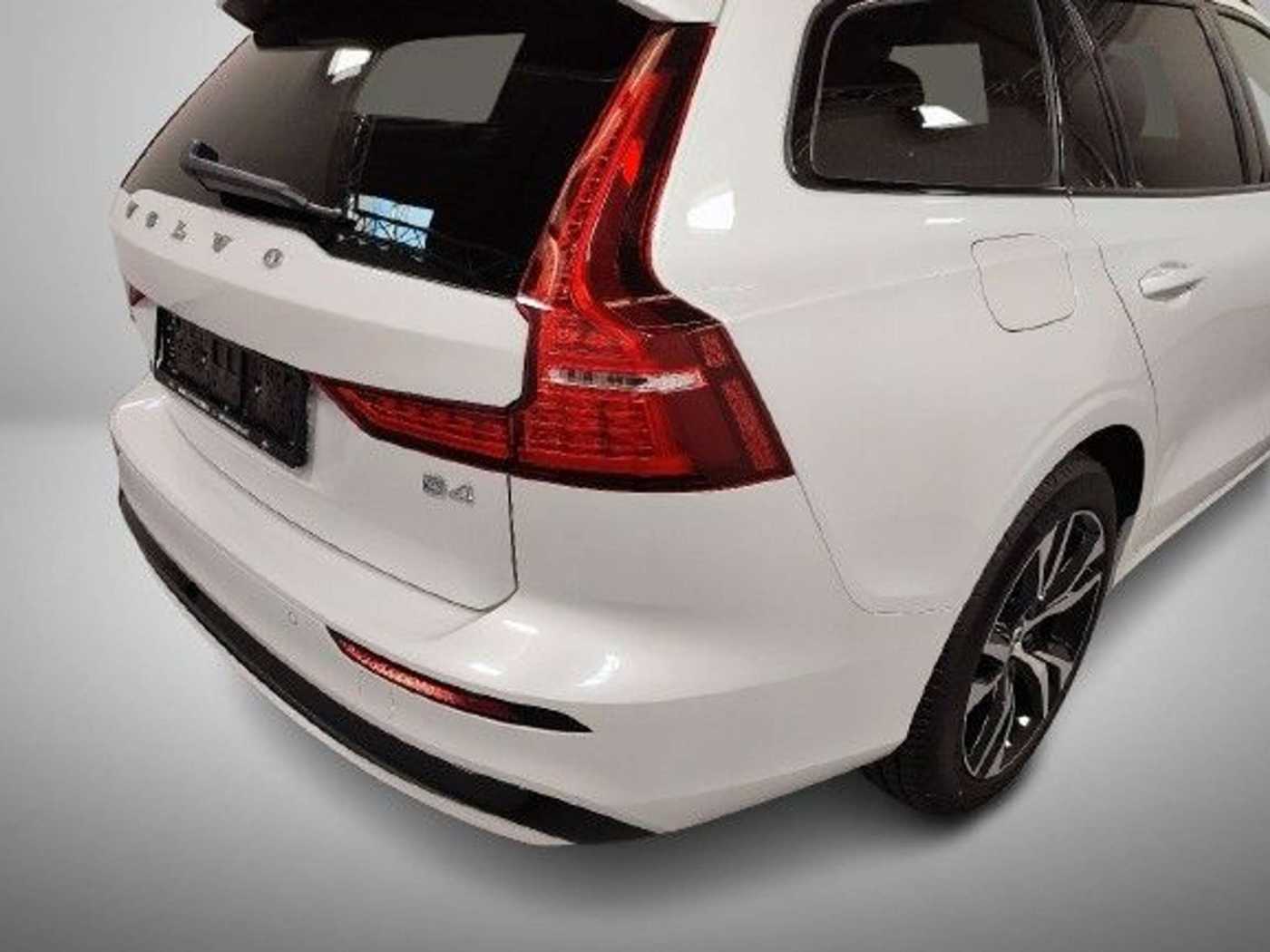 Volvo  Plus Dark*AHK*19Zoll*Licht-P*