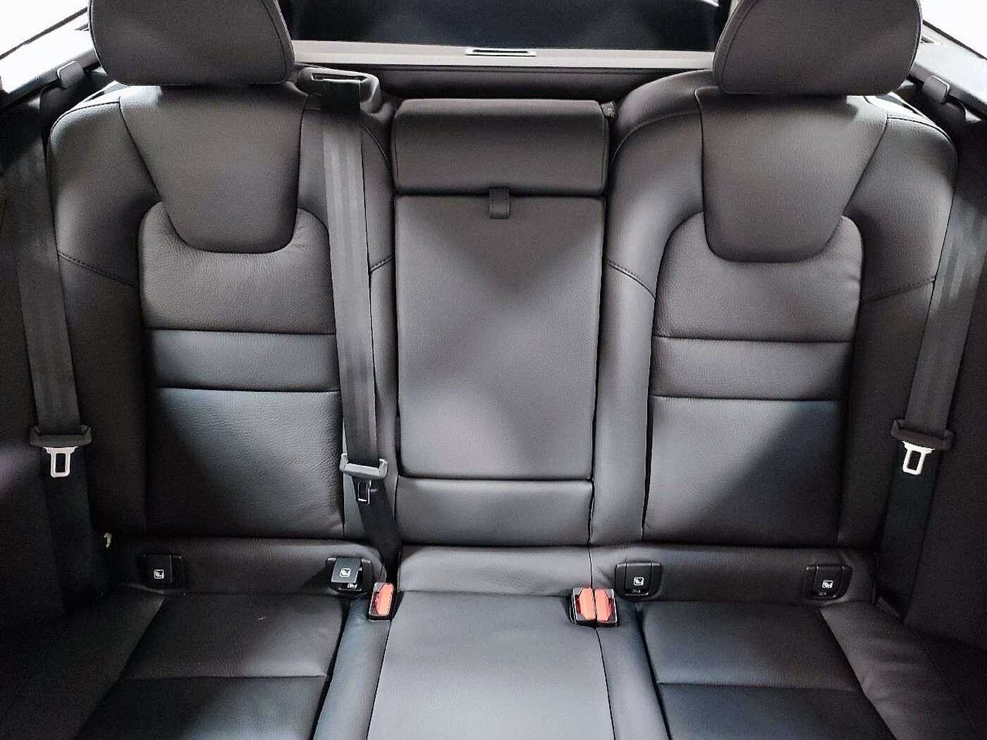 Volvo  Plus Dark*AHK*19Zoll*Licht-P*