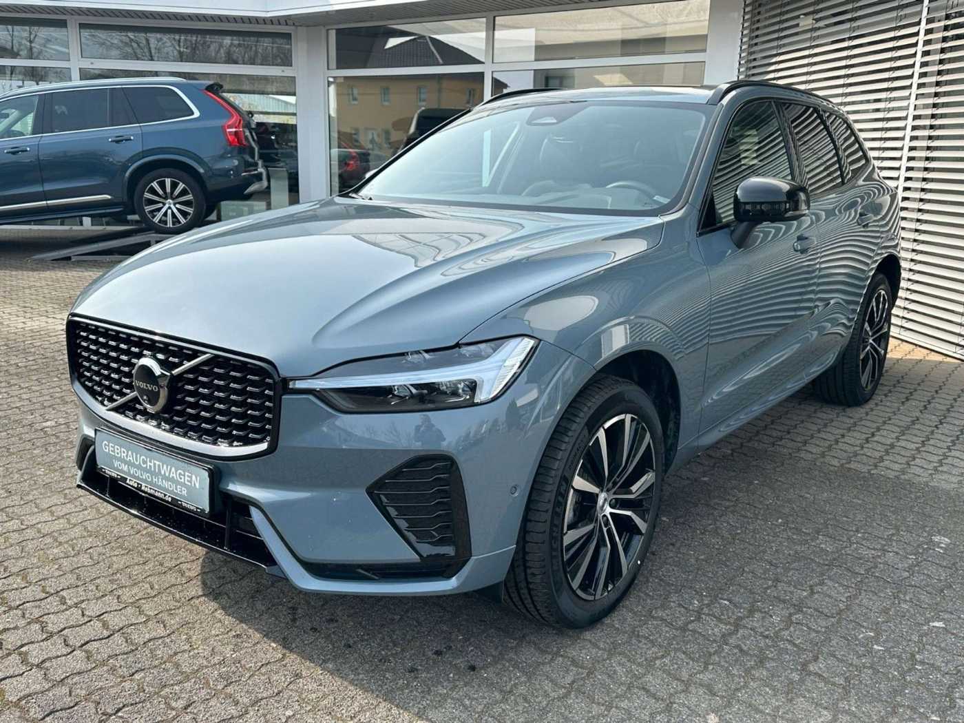 Volvo  Plus Dark*Standh*AHK*SD*20Zoll