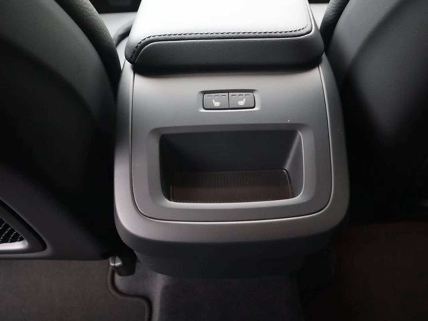 Volvo  Plus Dark*AWD*Business-P*BLIS*Standh*RFK