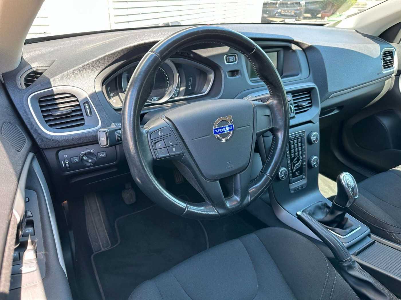 Volvo  Kinetic*Xenon*RFK*Sitzheizung*Style-P*