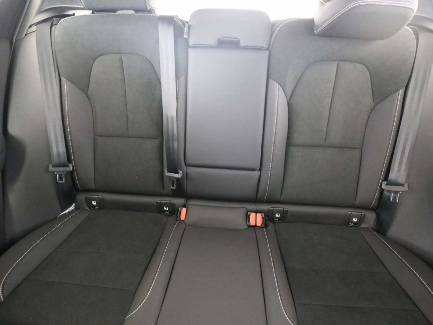 Volvo  Plus Dark*Business-P*19Zoll*360°K*LED*
