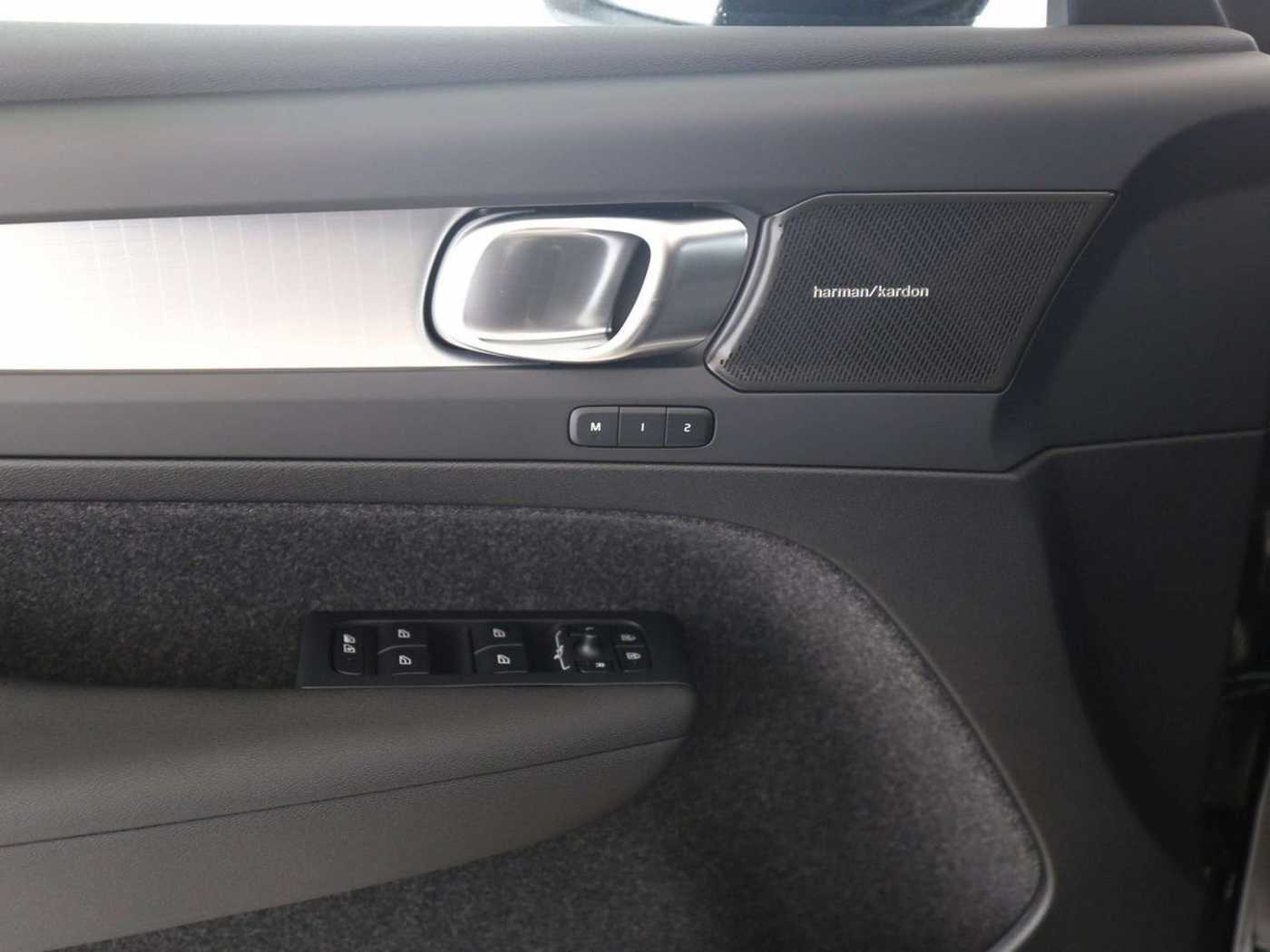 Volvo  Plus Dark*Business*SD*Pixel-LED*