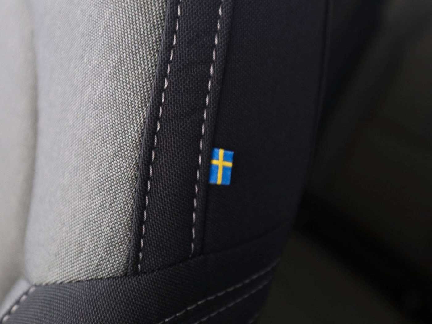 Volvo  Plus Dark*Business*SD*Pixel-LED*