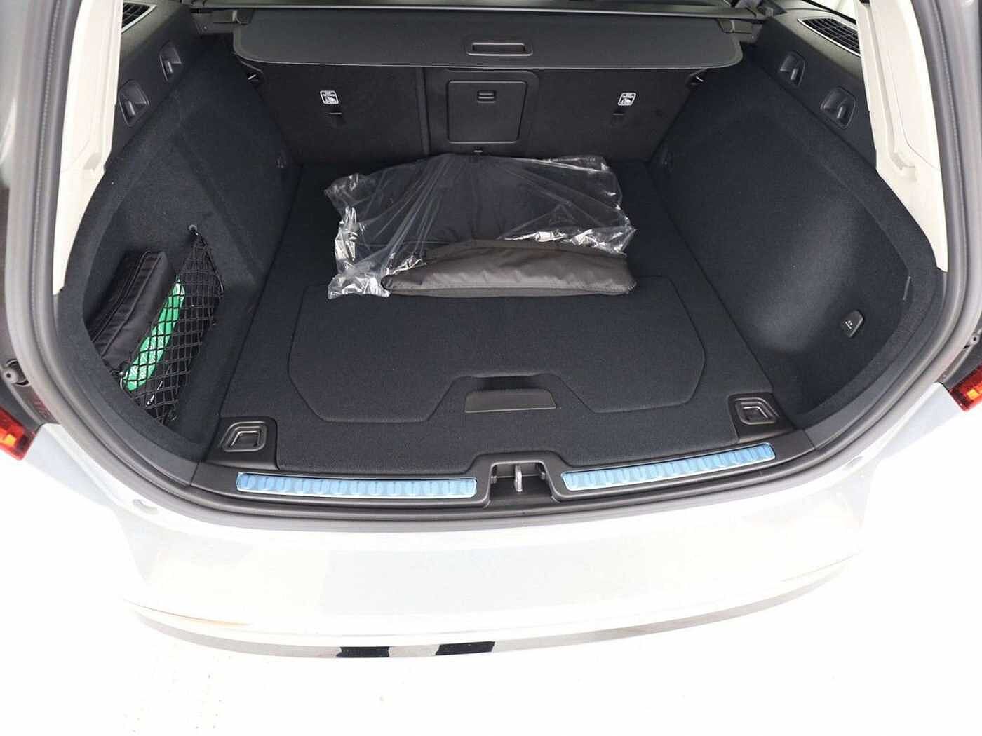 Volvo  T6 Plus Dark*Plug-In*AWD* 360°K*LED*