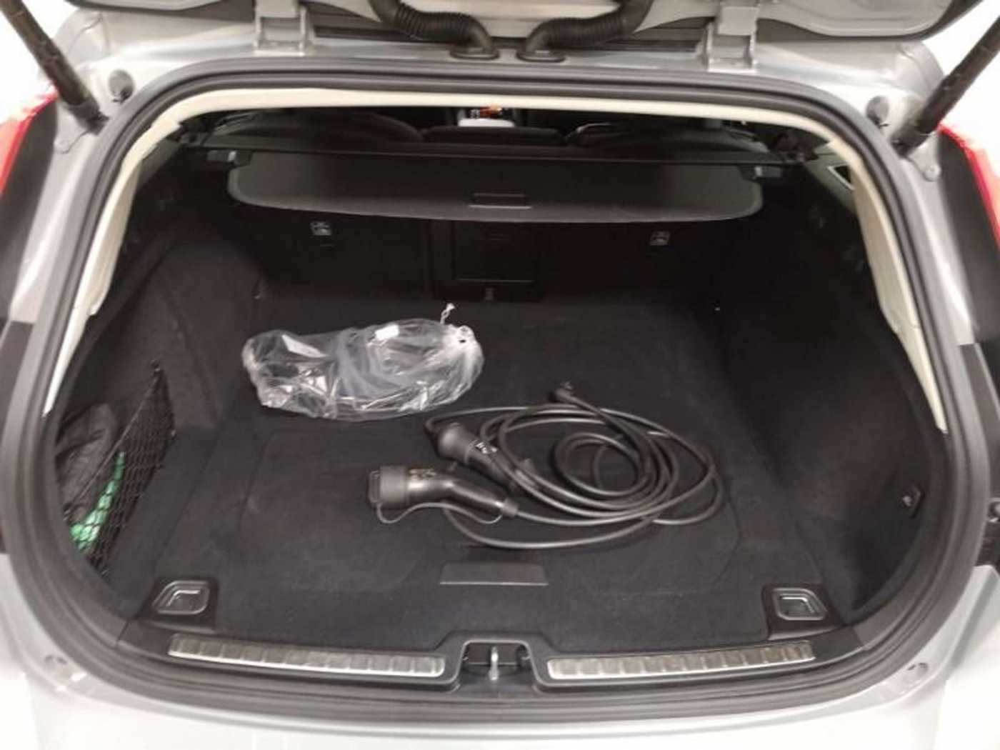 Volvo  T6 Plus Dark*Plug-In*AWD*Licht-Winter-P*BLIS