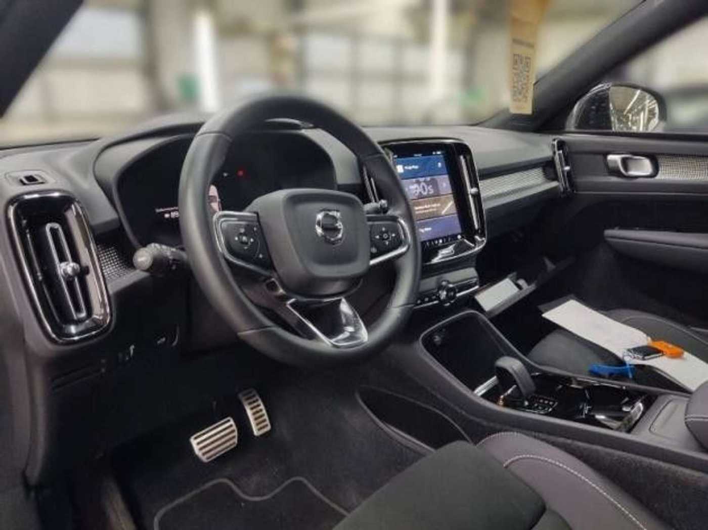 Volvo  Plus *Pure Electric*