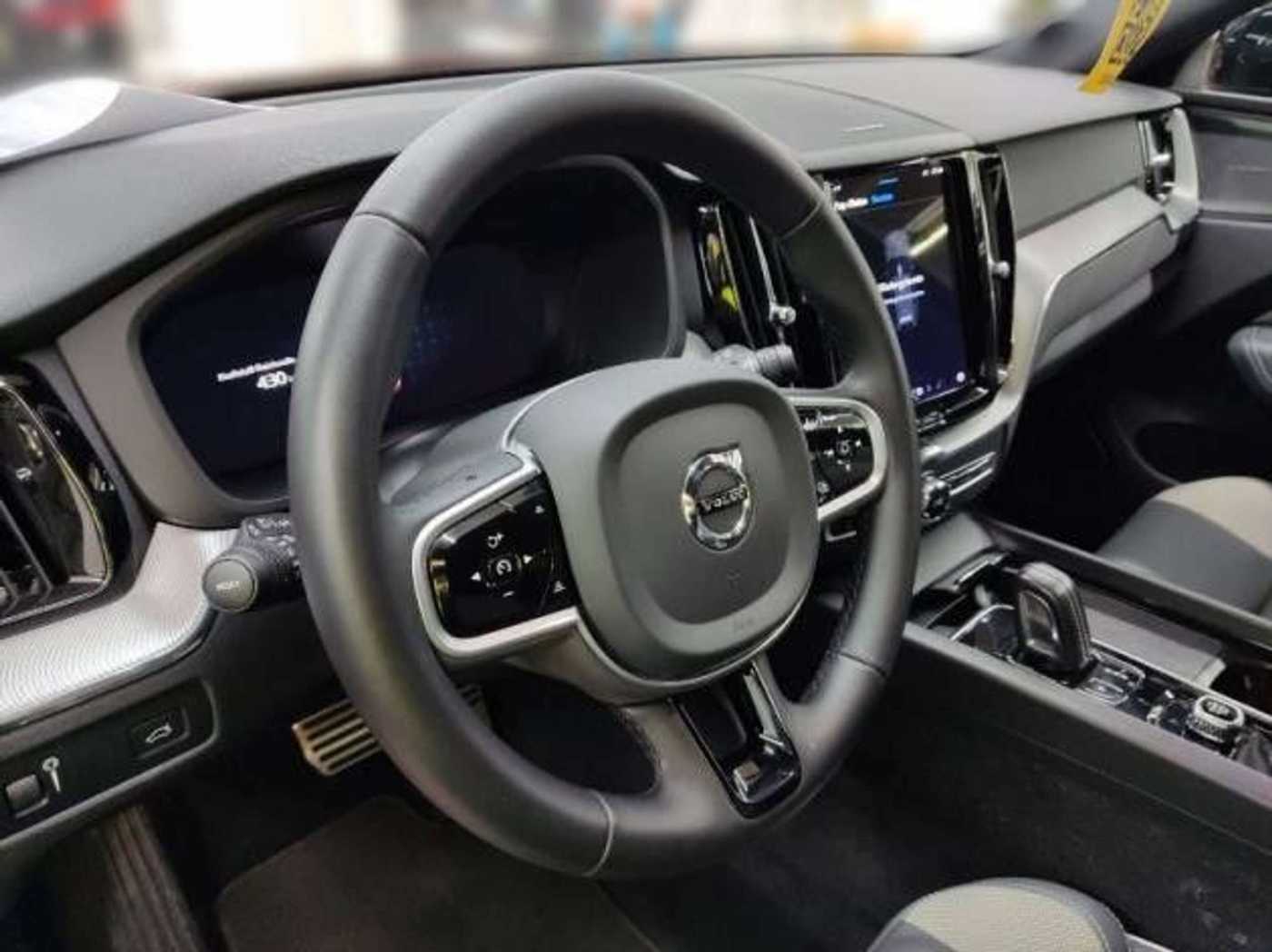 Volvo  Diesel*AWD*R Design*