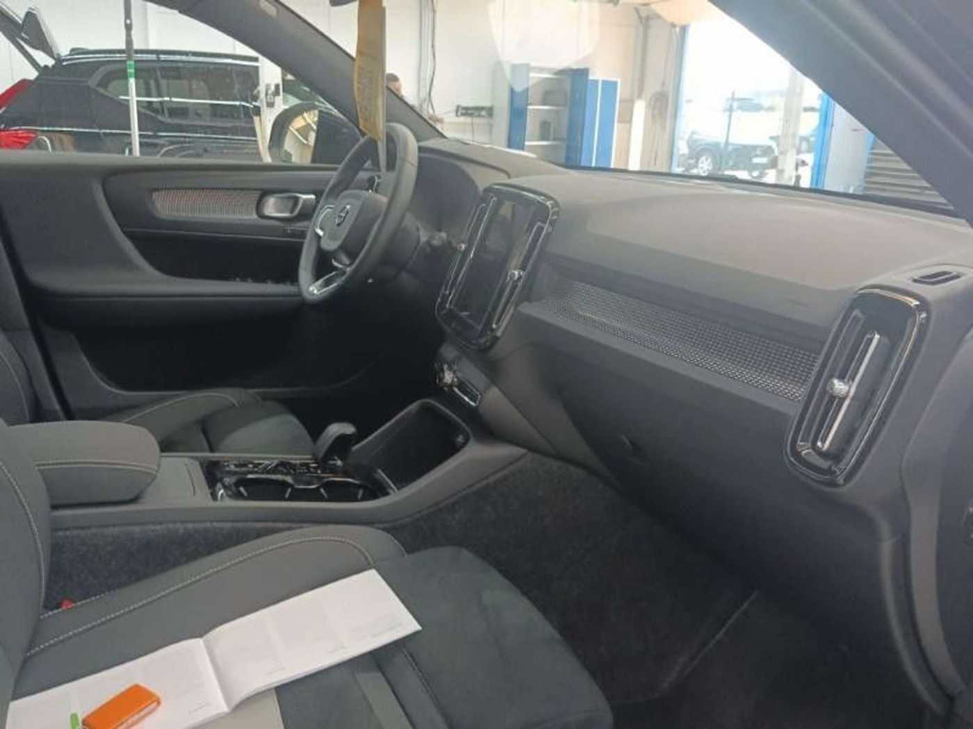 Volvo  Ultra Dark*Business-P*AHK*Alarm*360°  K*
