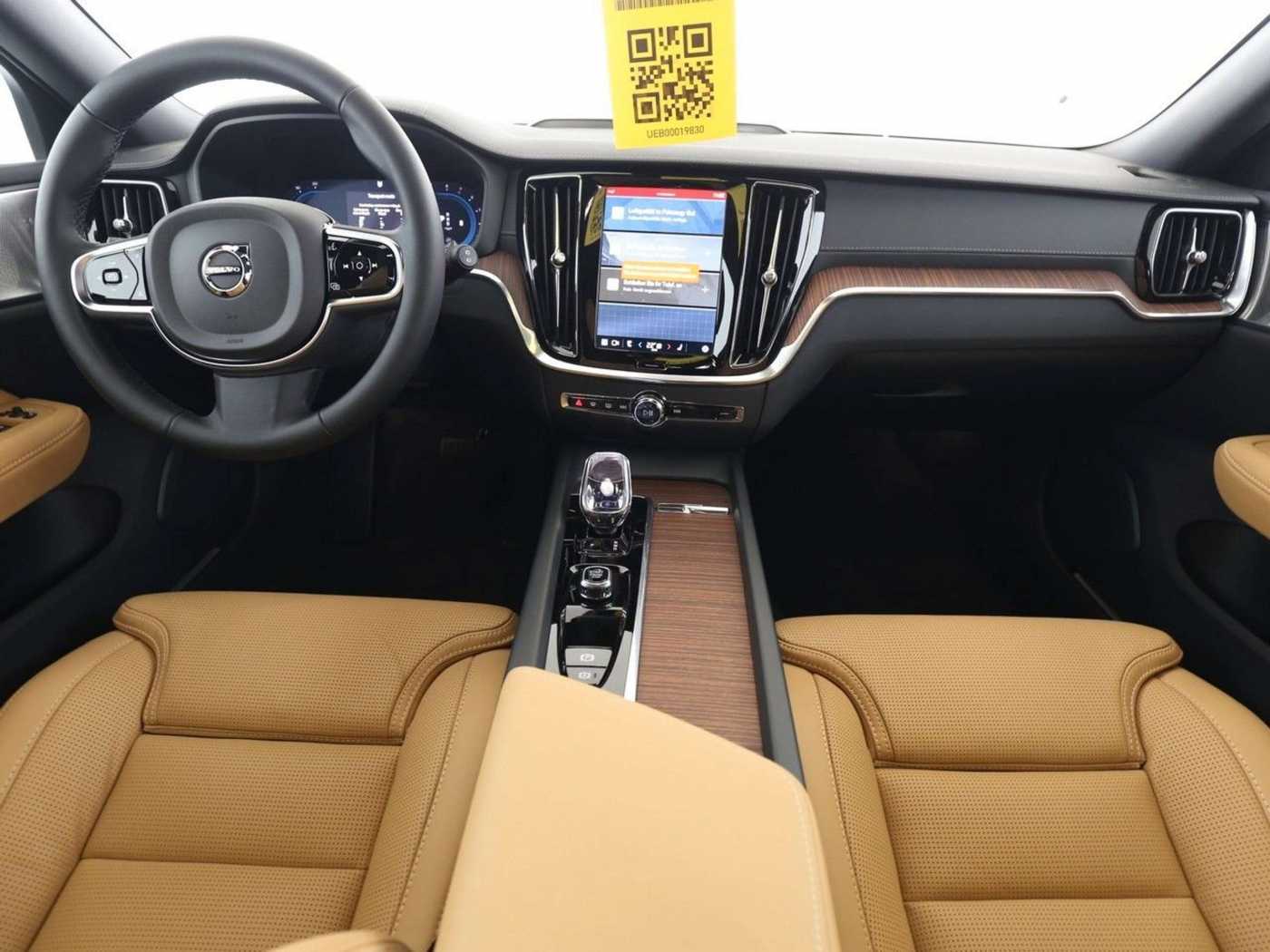 Volvo  Benzin*Ultra Dark*Business-P*AHK*Winter-P