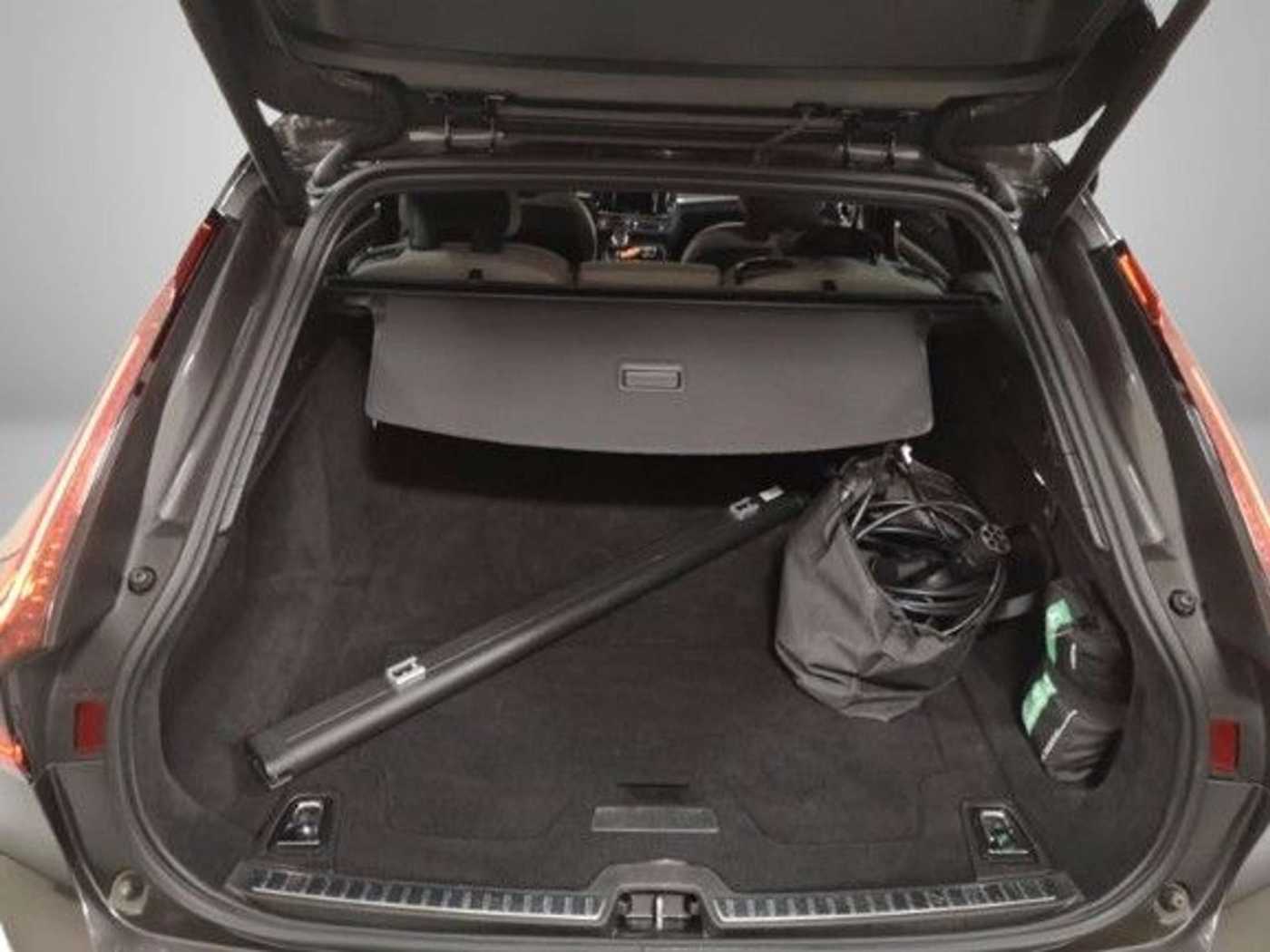 Volvo  T6 Ultimate Dark*Plug-In Hybrid*Bowers*360°