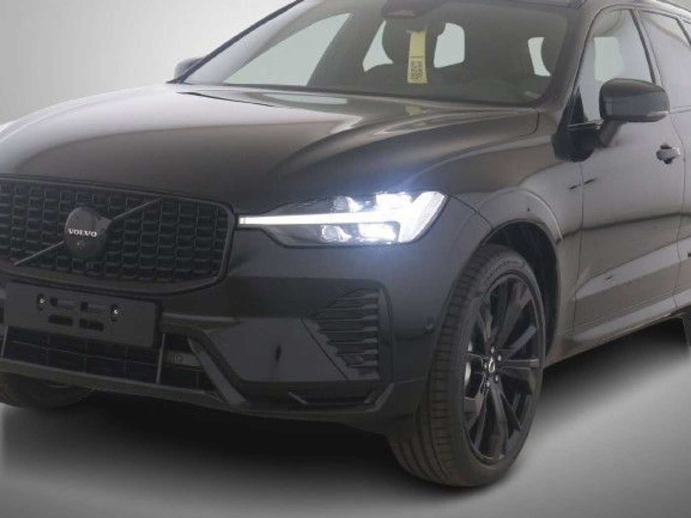 Volvo  Plus Black Edition*AWD*BLIS*HeadUp*SD*360°K