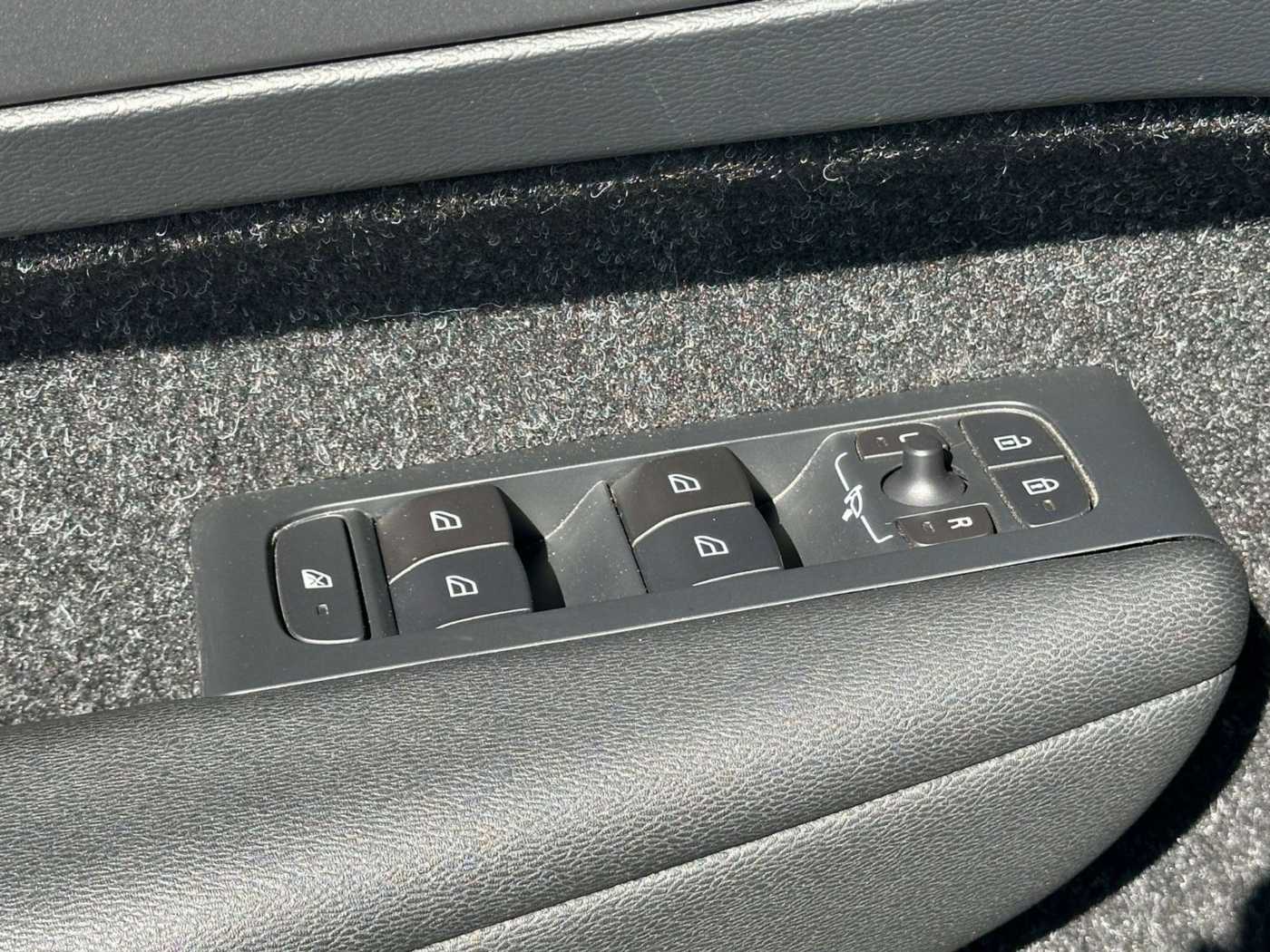 Volvo  Momentum Pro*Licht-P*Winter-P*RFK