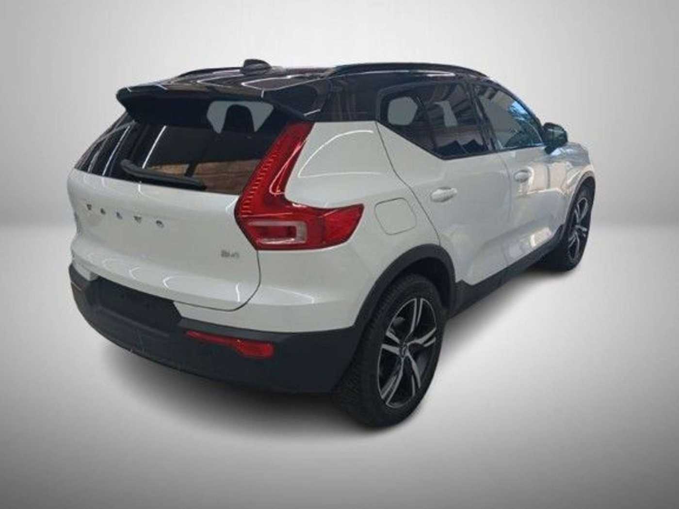 Volvo  R Design*enium*Sitz-Komfort*AHK*IntelliSafe