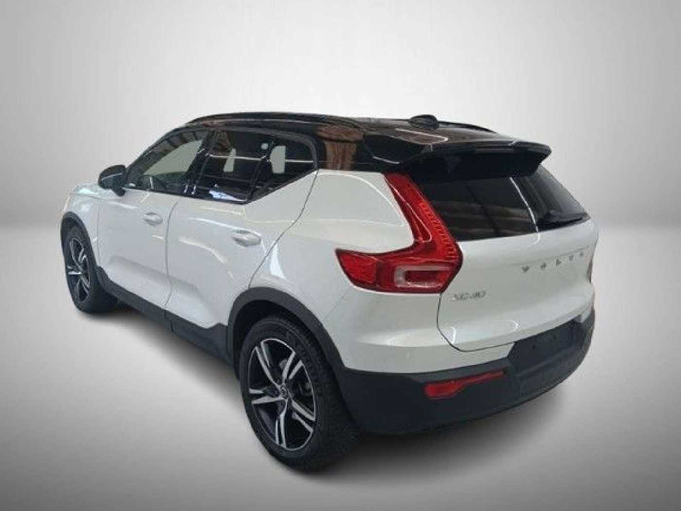 Volvo  R Design*enium*Sitz-Komfort*AHK*IntelliSafe