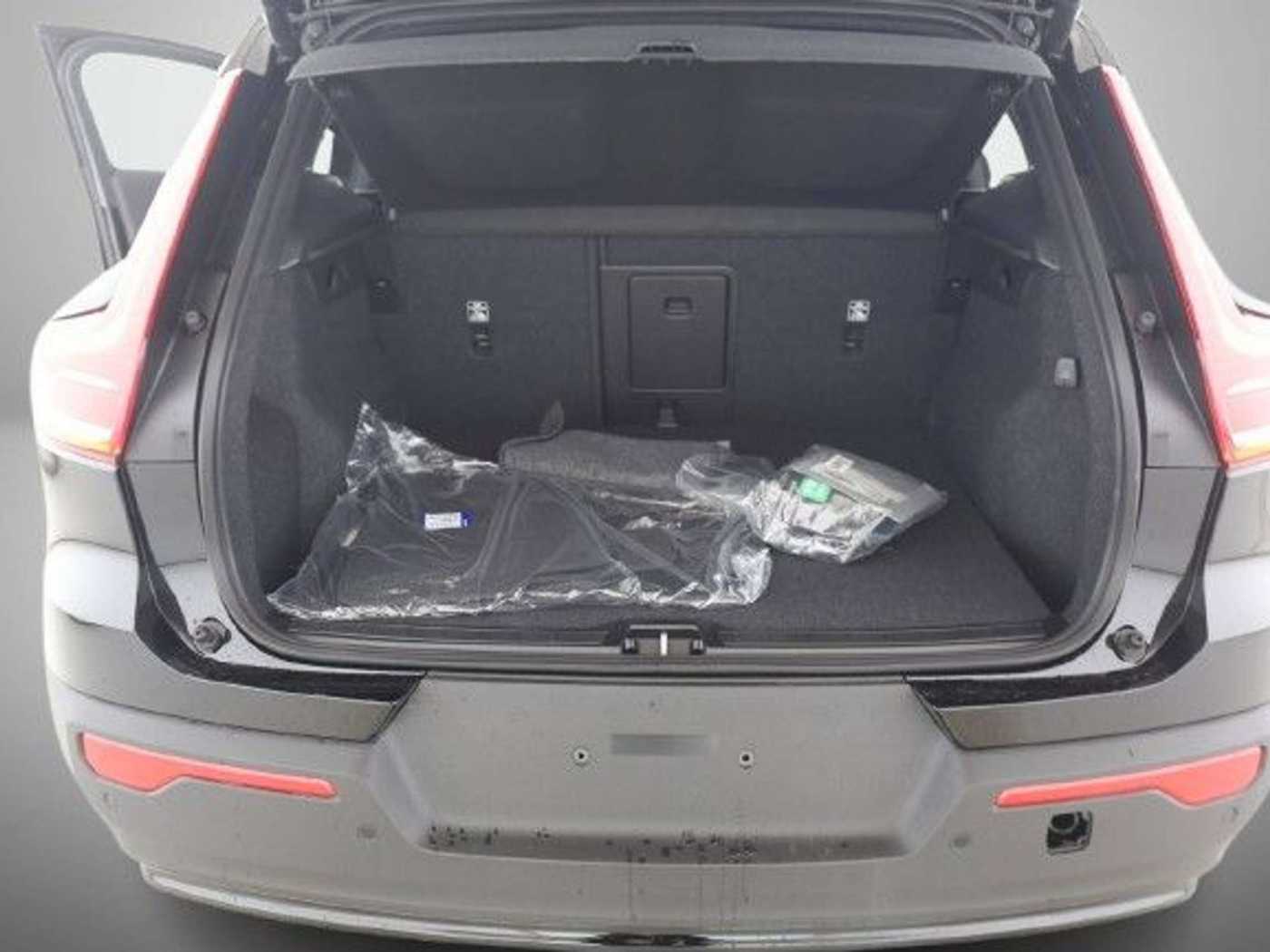 Volvo  B3 Ultra Black Edition*AHK*Business-P*