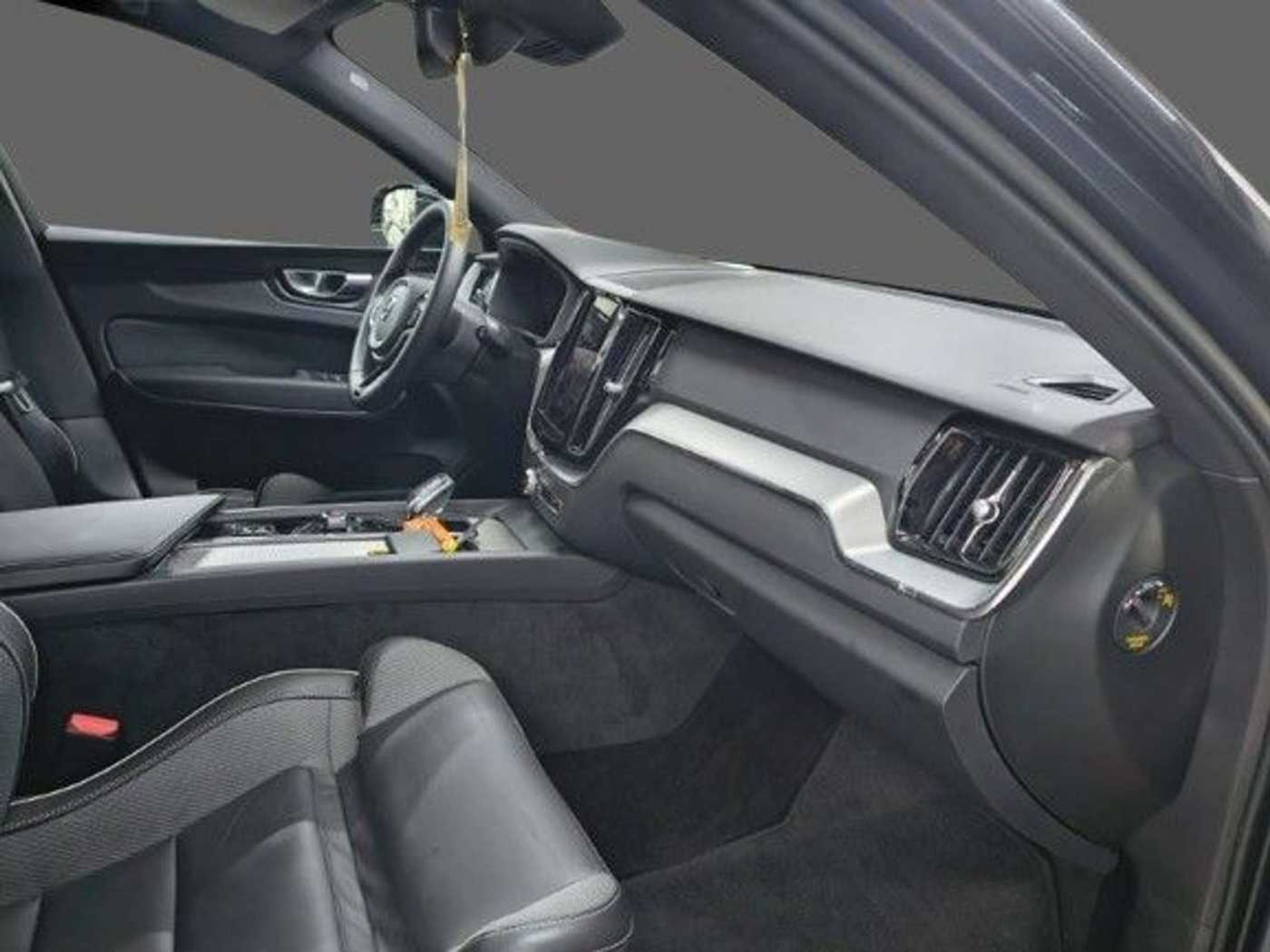 Volvo  Plus Dark AWD Standh. Licht-P Winter-P