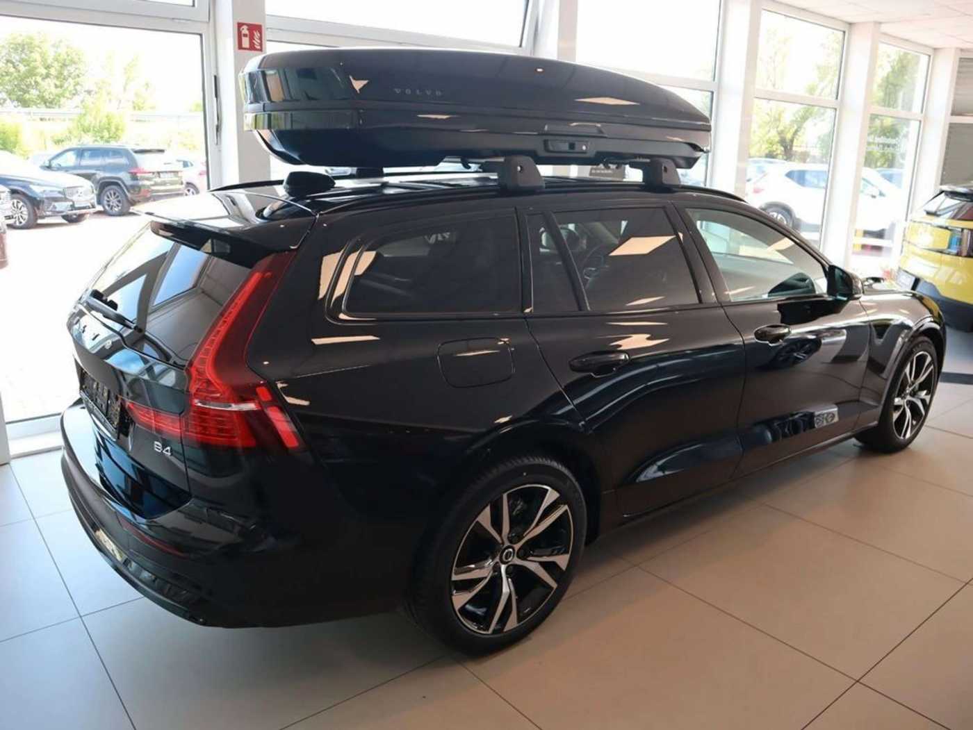 Volvo  Volvo V60 B4 Kombi Plus Dark Standh, LED, Navi