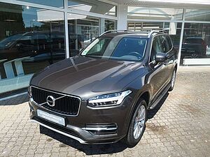 Volvo  Momentum AWD Standheizung