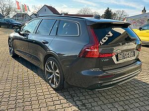 Volvo  Diesel Plus Dark*BLIS*360°*Standh*AHK*Harman