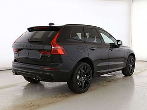 Volvo  XC60 Plus Black Edition AWD