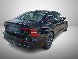 Volvo  B4 Plus Dark*Blis*Harman&*Winter-Licht-Paket