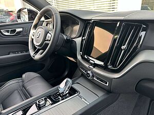 Volvo  Plus Dark*Standh*AHK*SD*20Zoll