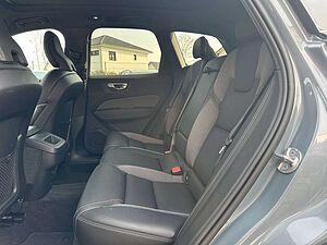 Volvo  Plus Dark*Standh*AHK*SD*20Zoll