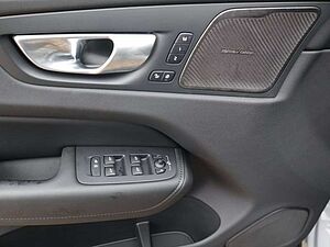 Volvo  Plus Dark*AWD*Business-P*BLIS*Standh*RFK