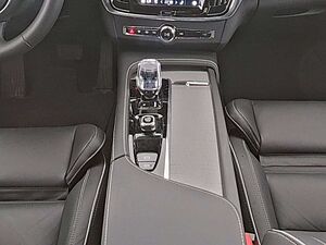 Volvo  V90 CC Plus AWD*Licht-P*Standh*20Zoll*360GradK*