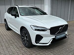 Volvo  Ultimate Dark*AWD*AHK*360GradK*Standh