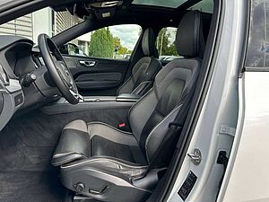Volvo  Ultimate Dark*AWD*AHK*360GradK*Standh