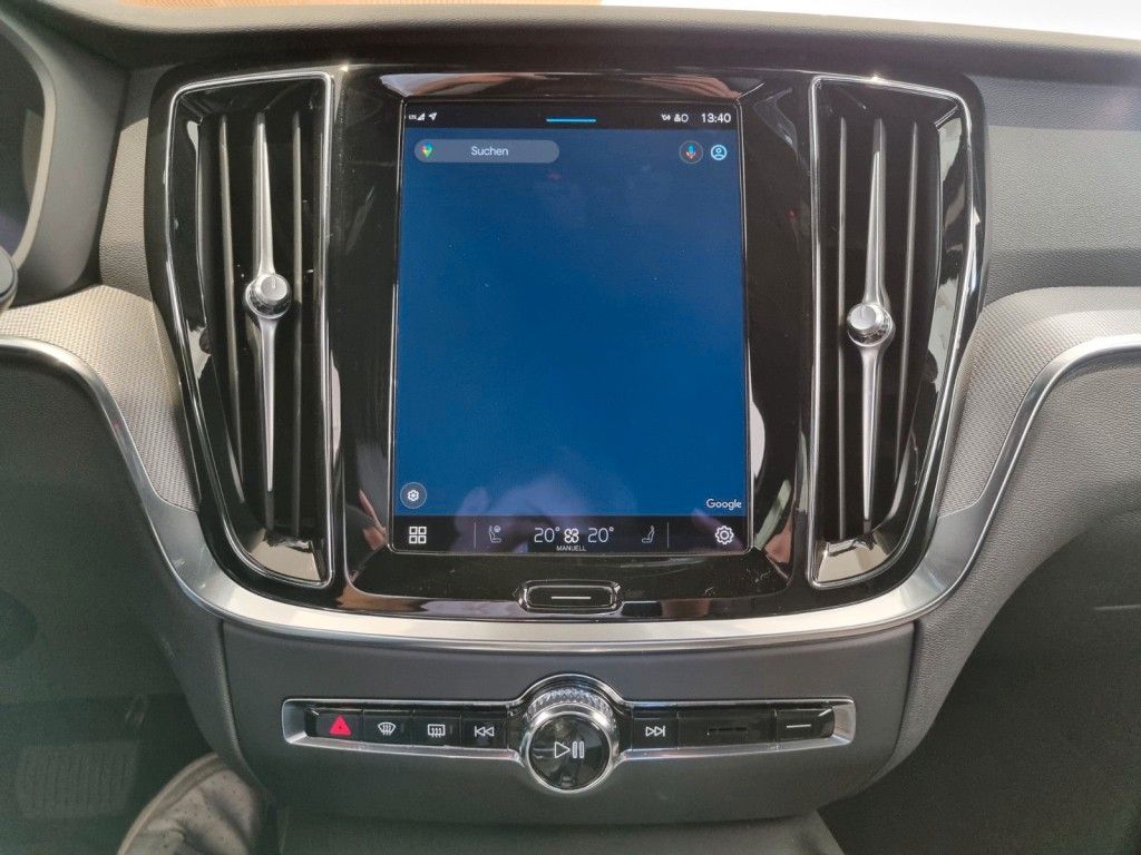 Volvo  Kombi Plus Dark  LED DAB WiPa Harman Kardon